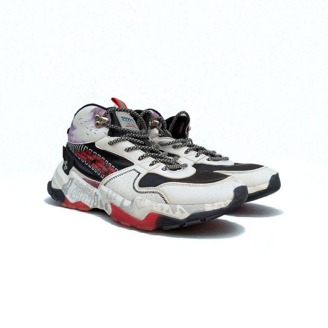 BASKETBALL SNEAKERS
