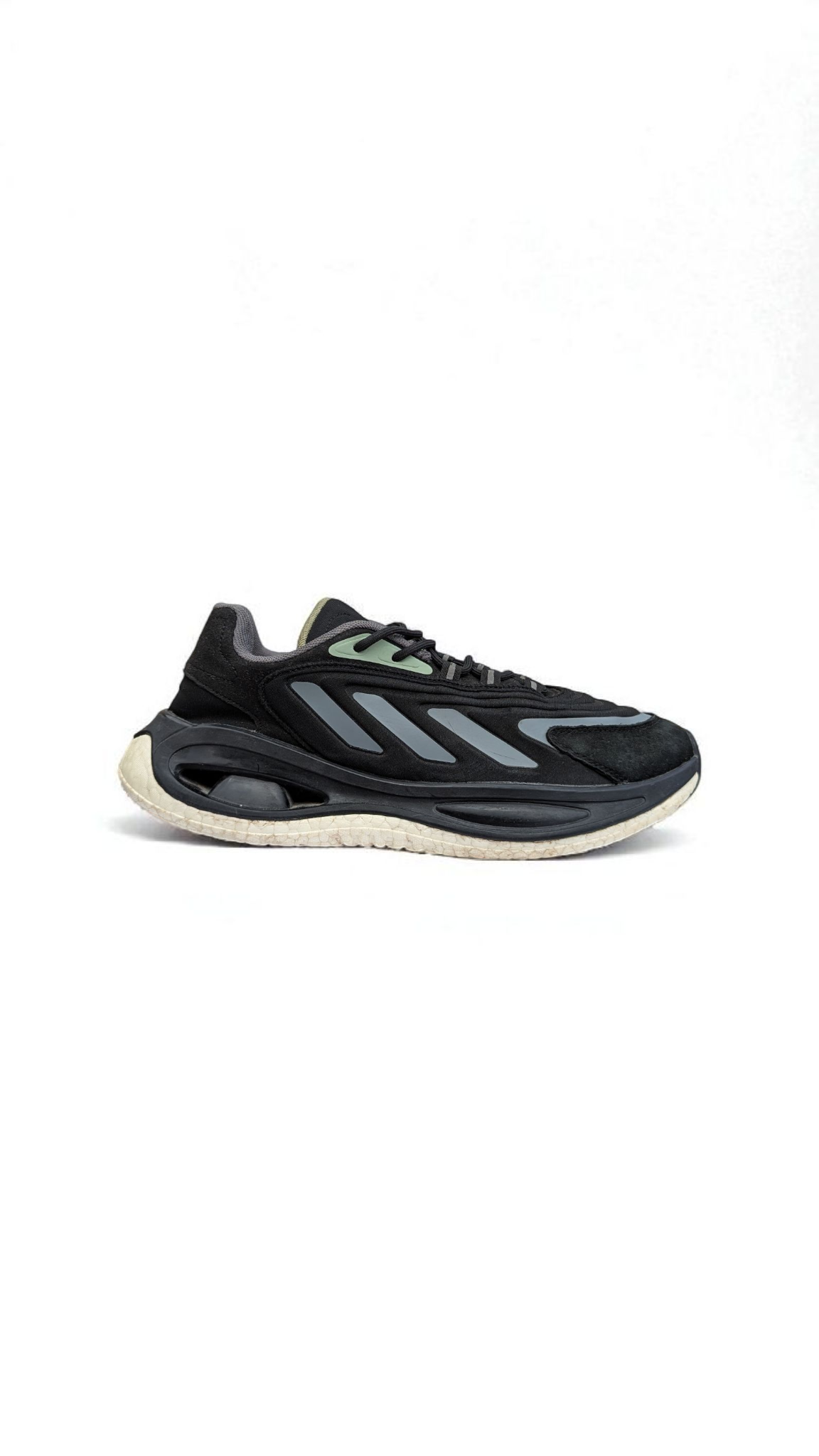 ADIDAS OZELIA