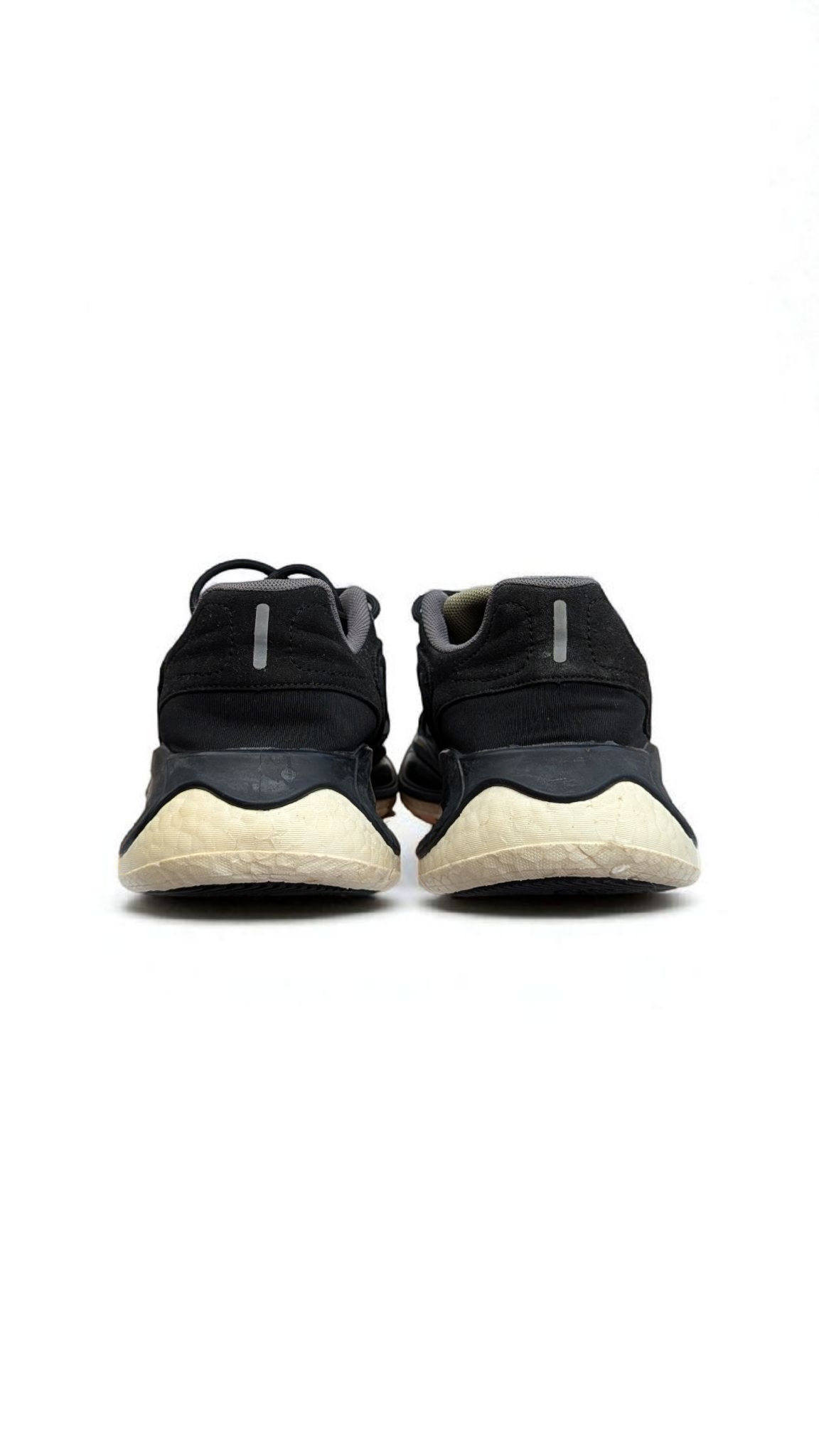 ADIDAS OZELIA