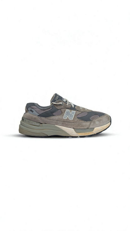 NEW BALANCE 002